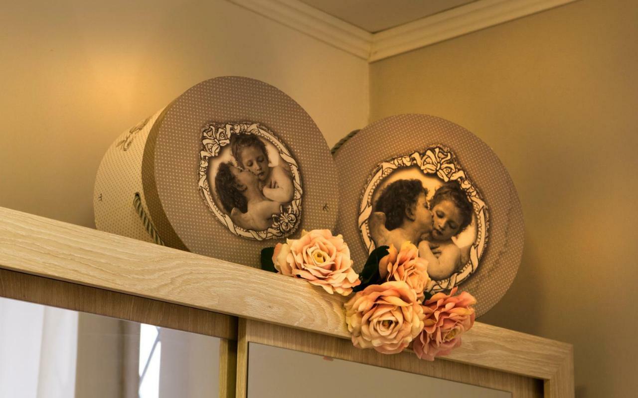 Casa Di Charme "Rosa-Rosae" Apartment Verona Luaran gambar